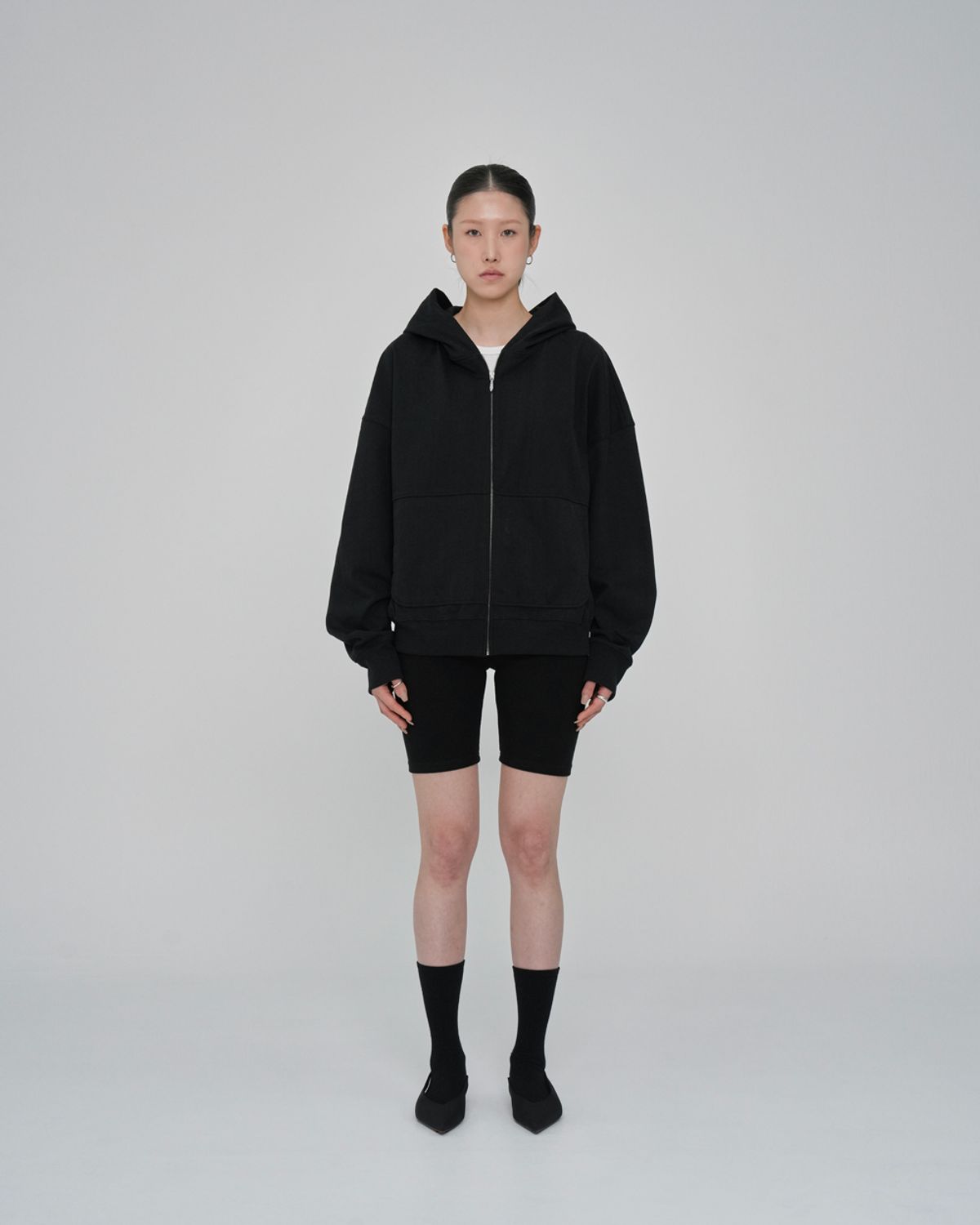 구보(GUVO) Light-duty zip-up hoodie, black