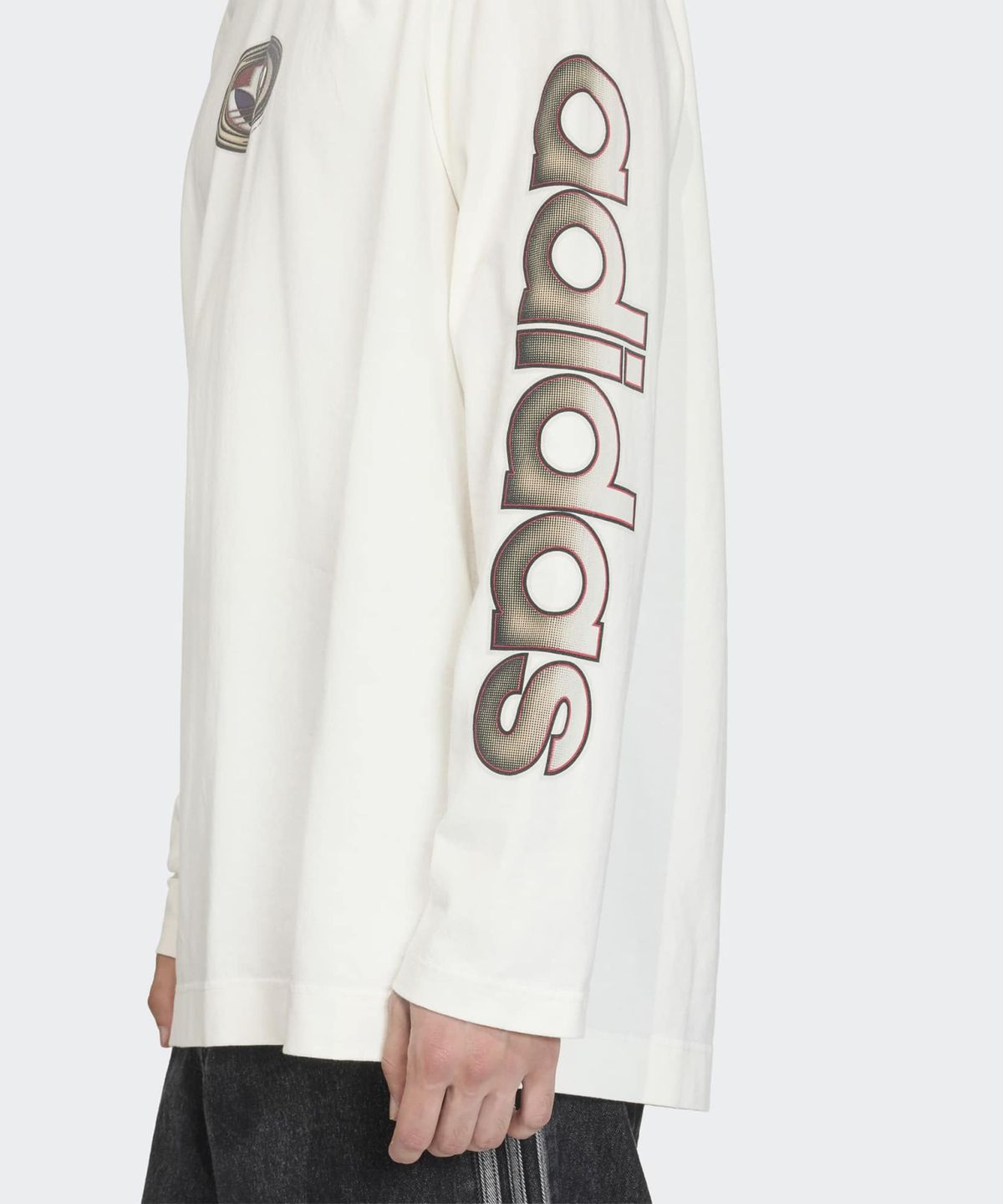 아디다스(ADIDAS) 그래픽 롱 슬리브 티 - 화이트 / KS6859