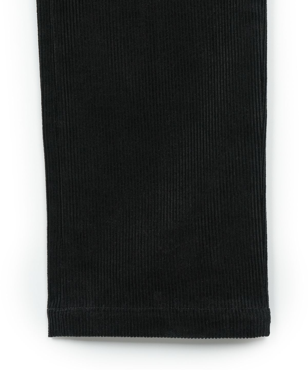 구보(GUVO) Corduroy straight pants, black
