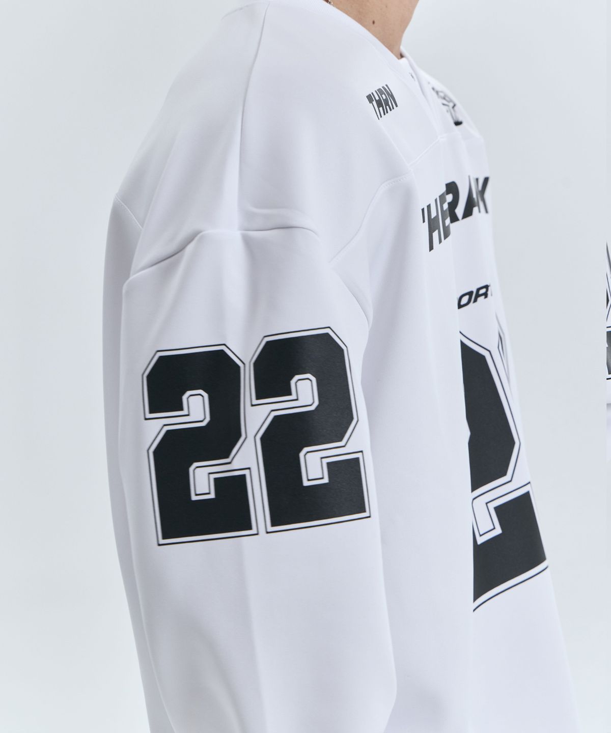 더랭크(THERANK) GLIDE SPORTS FOOTBALL JERSEY [OFF-WHITE]