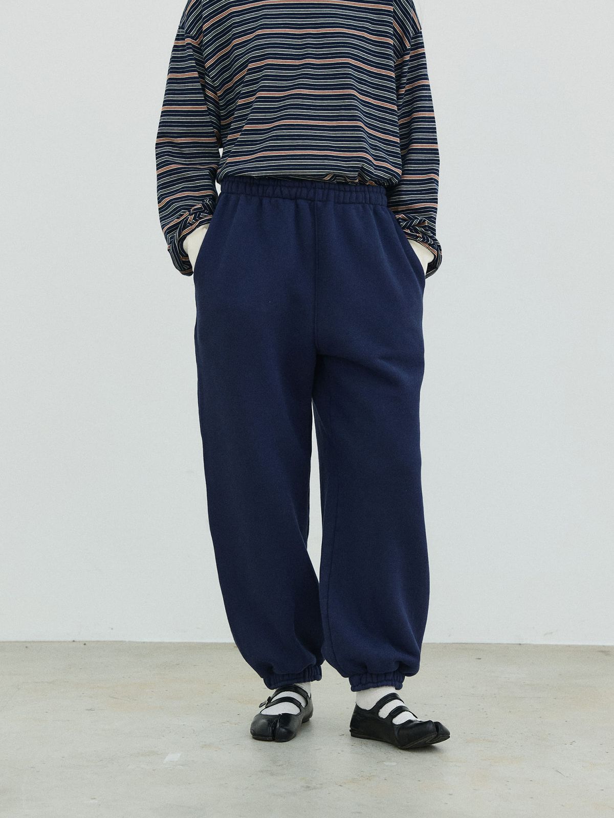 플라비즘(PLAVISM) Washed Relaxed Sweatpants - Navy