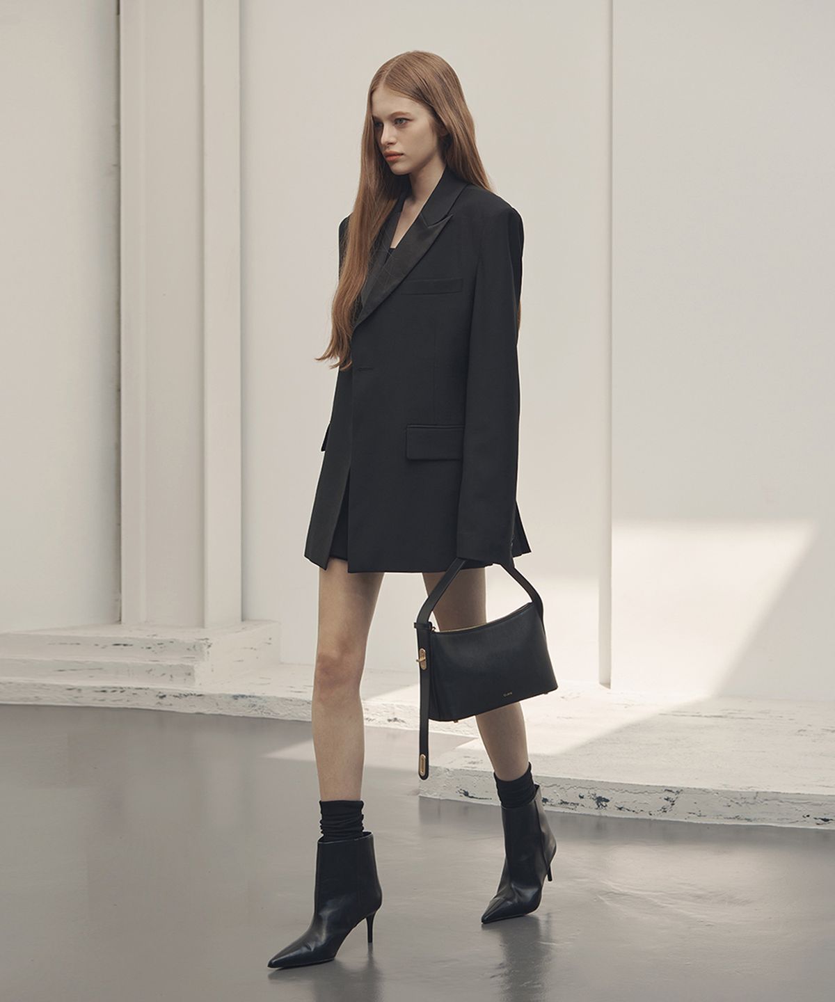 끌라베(CLAVE) 헬렌 블랙 숄더백 (HELEN Black Shoulder Bag)