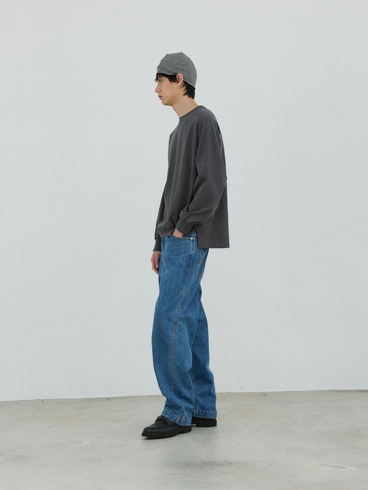 플라비즘(PLAVISM) Raglan Long Sleeve Tee - Charcoal