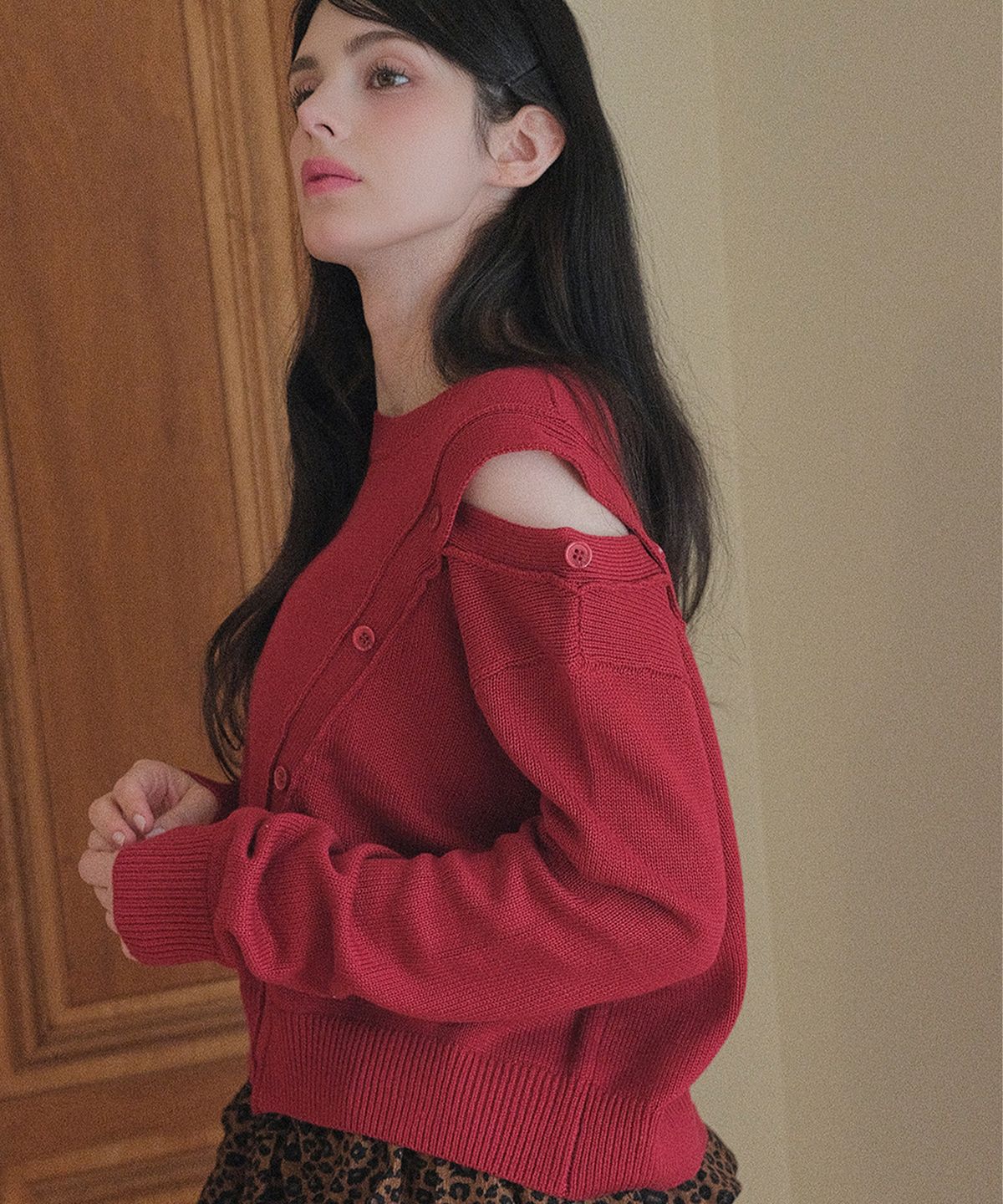쿨키튼(KOOLKITTEN) Diagonal Whisper Shoulder Knit 3colors