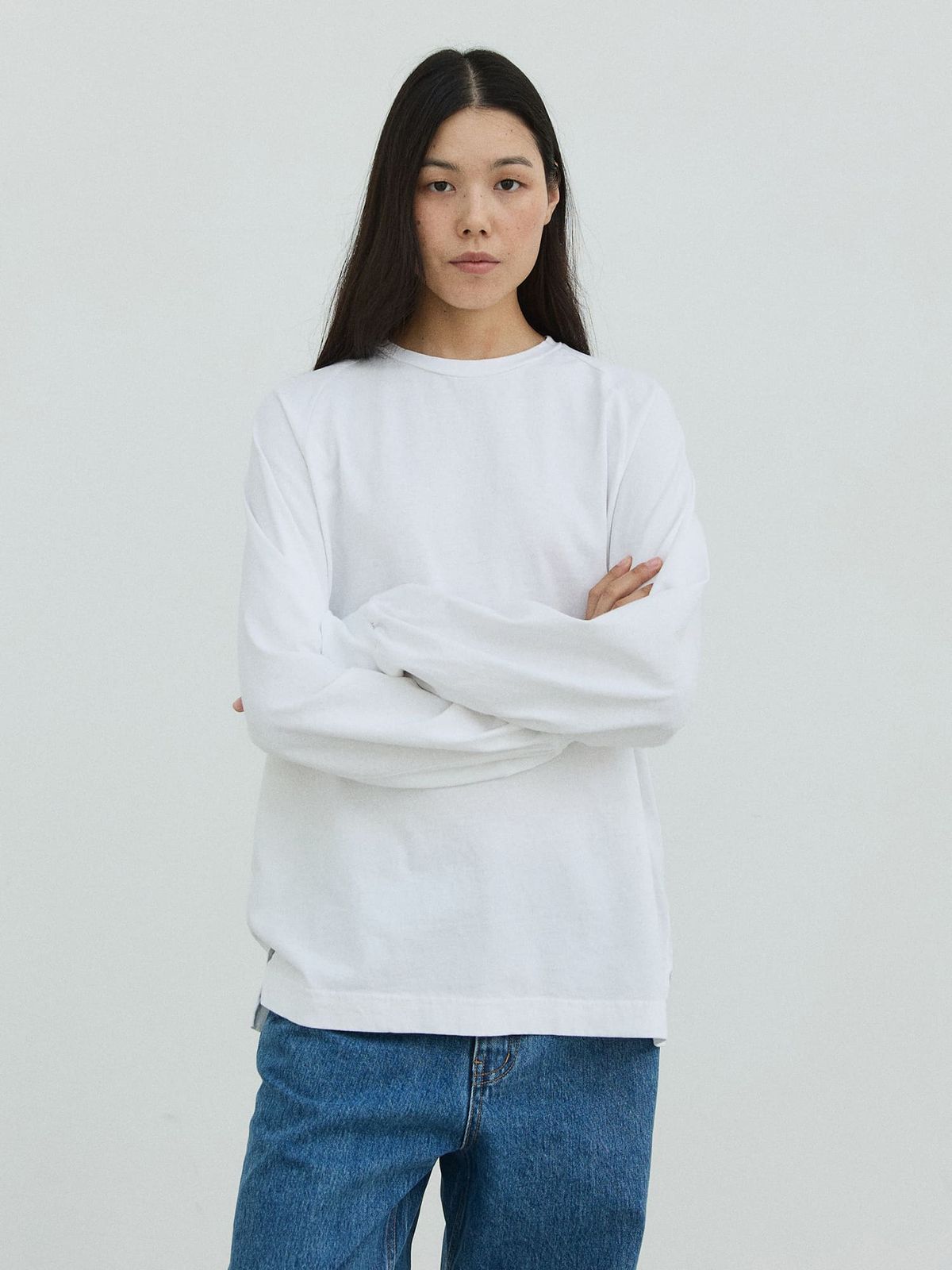 플라비즘(PLAVISM) Raglan Long Sleeve Tee - White