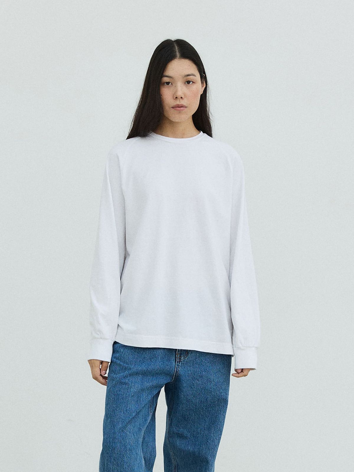 플라비즘(PLAVISM) Raglan Long Sleeve Tee - White
