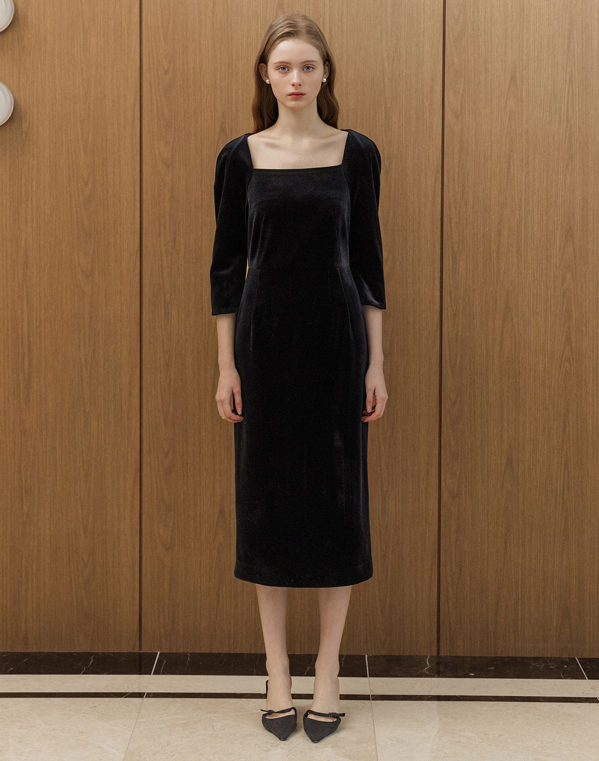 로트르드민(LAUTREDE MIN) Velvet Square midi Black Dress
