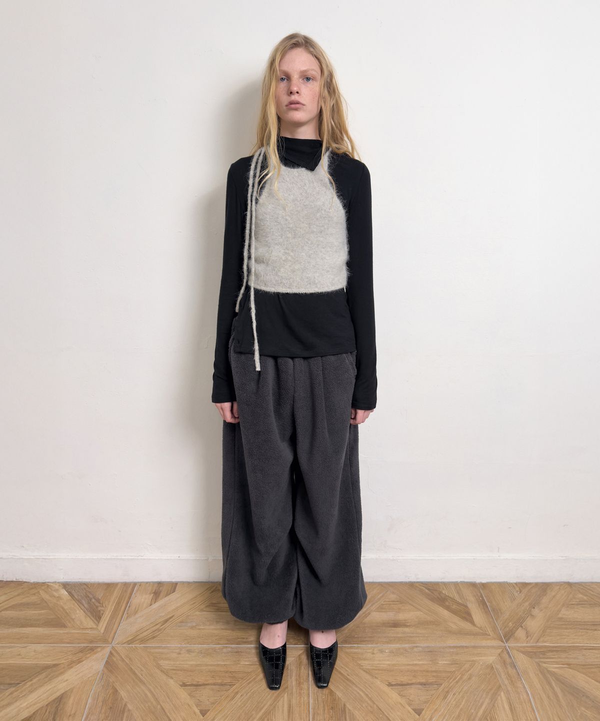 다이애그널(DIAGONAL) WARM JOGGER PANTS (dark grey)