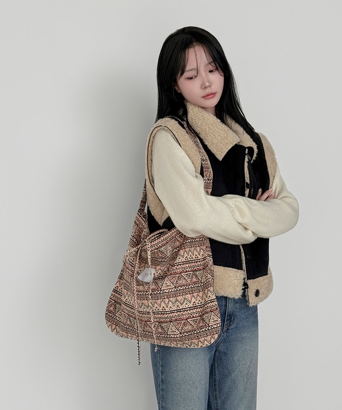 어틸스튜디오(ATIL STUDIO) 올시즌 옥스포드 그래픽 숄더백 _ [테라멀티]