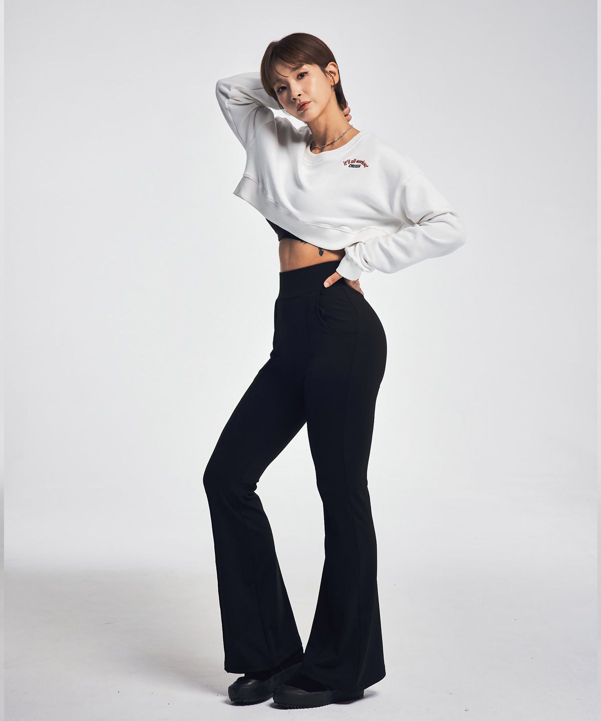 크러쉬 스타일(CRUSHST) 와이드 부츠컷 포켓 레깅스 블랙