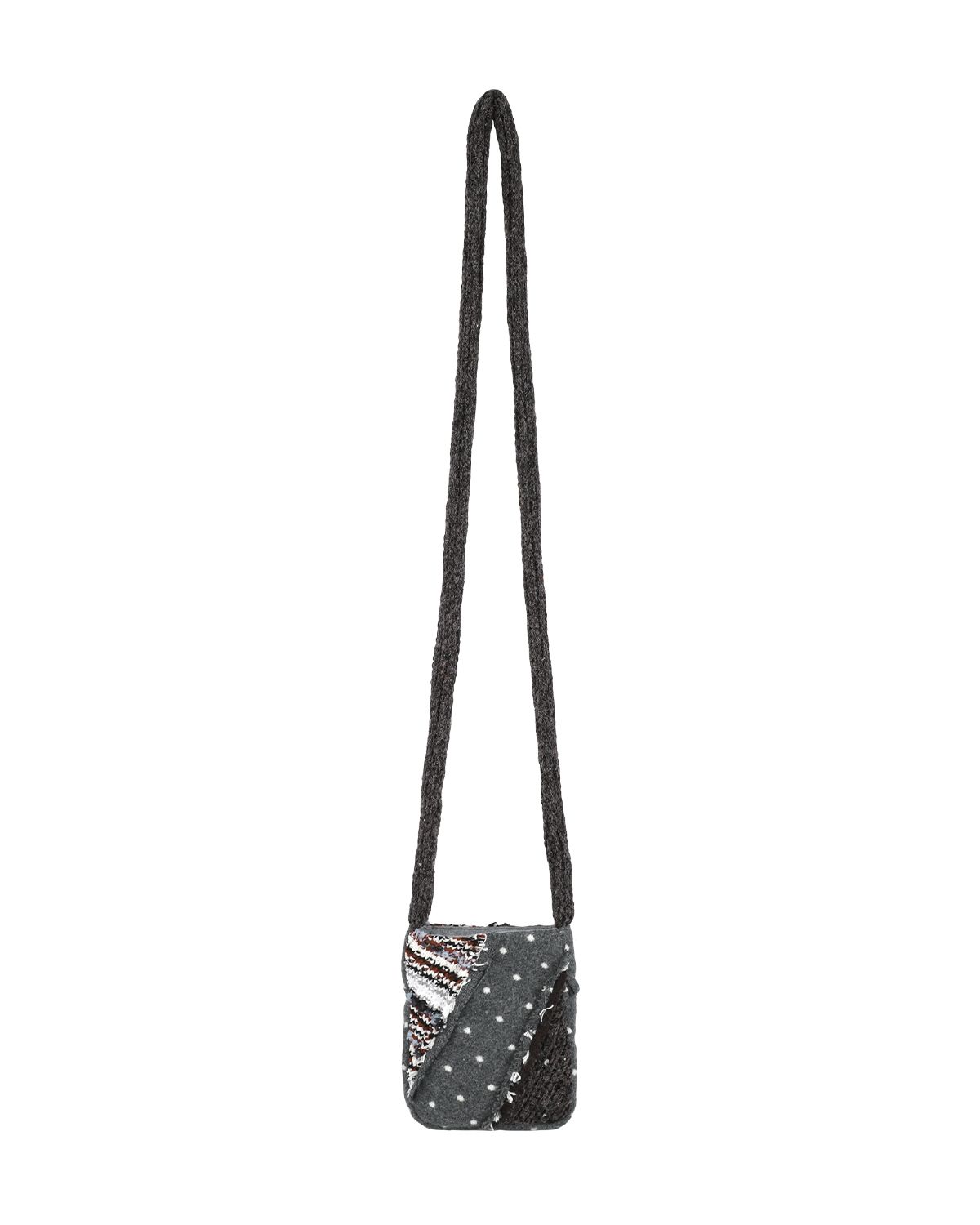 더뮤지엄비지터(THEMUSEUMVISITOR) PATCH WORK MINI CROSS BAG (CHARCOAL)