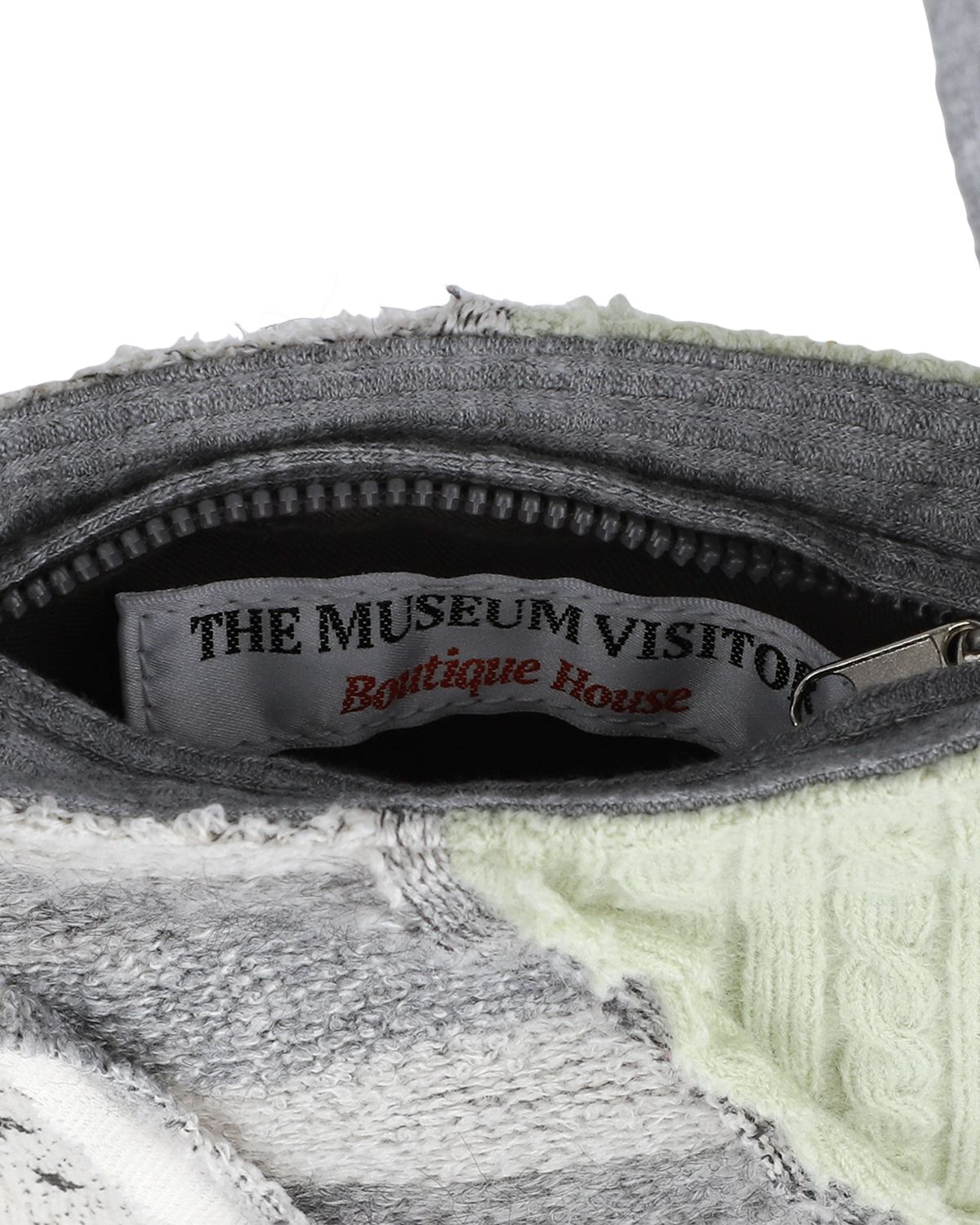 더뮤지엄비지터(THEMUSEUMVISITOR) PATCH WORK MINI CROSS BAG (LIGHT GREY)