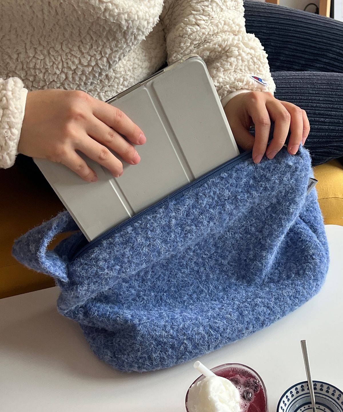 무쿠앤에보니(MUCU AND EBONY) [10/1 예약발송] Boucle Tote Bag _ Blue