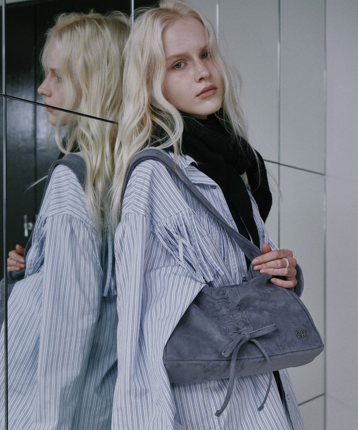 제드레페브5(JEDREFEB5) 스웨이드 버터플라이백 스몰