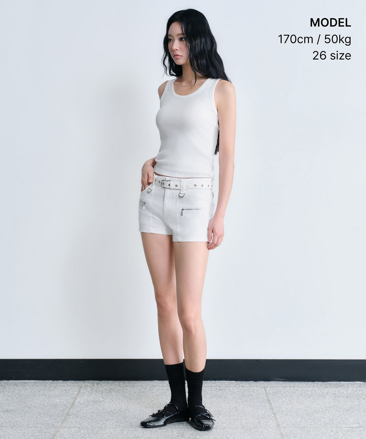 무신사 스탠다드 우먼(MUSINSA STANDARD WOMAN) [언바운드 걸] 우먼즈 마이크로 쇼츠 [화이트]