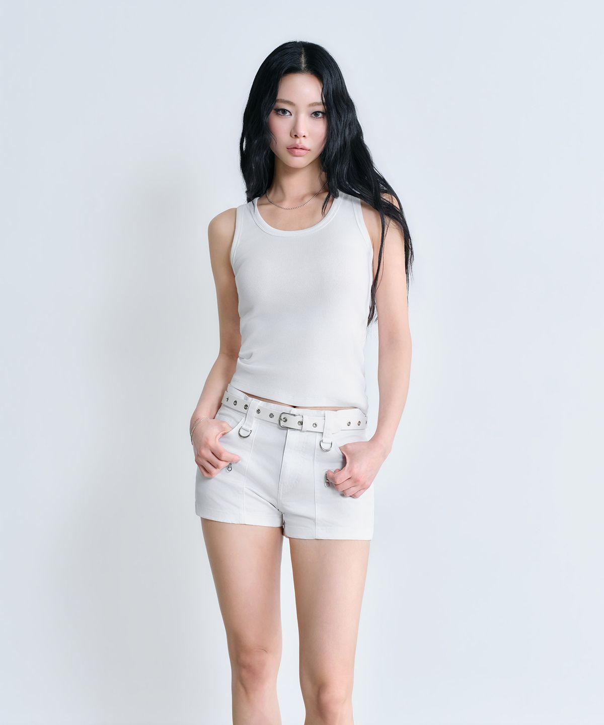 무신사 스탠다드 우먼(MUSINSA STANDARD WOMAN) [언바운드 걸] 우먼즈 마이크로 쇼츠 [화이트]