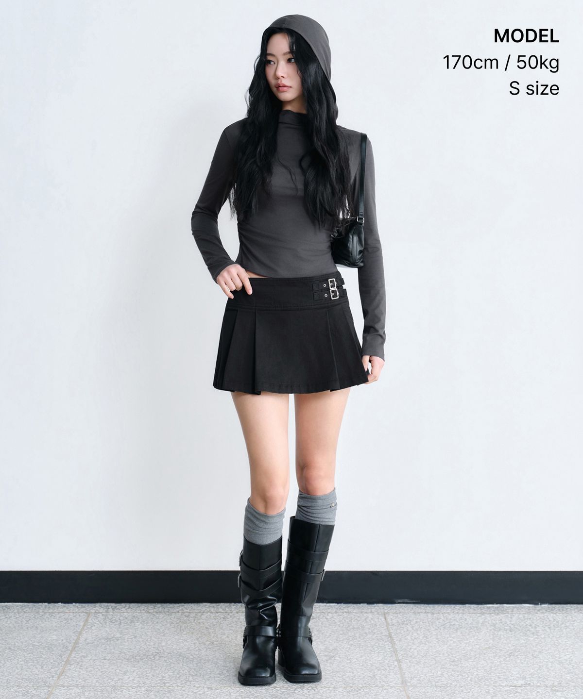 무신사 스탠다드 우먼(MUSINSA STANDARD WOMAN) [언바운드 걸] 우먼즈 플리츠 미니 스코츠 [블랙]