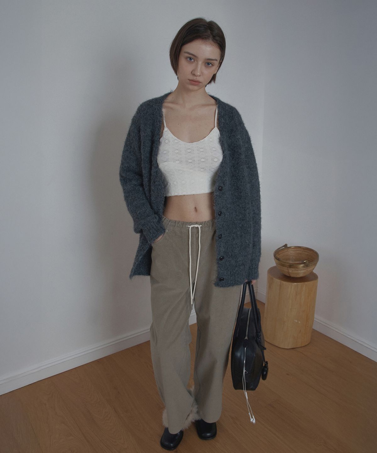 포에트서울(POETSEOUL) hairy over cardigan_charcoal