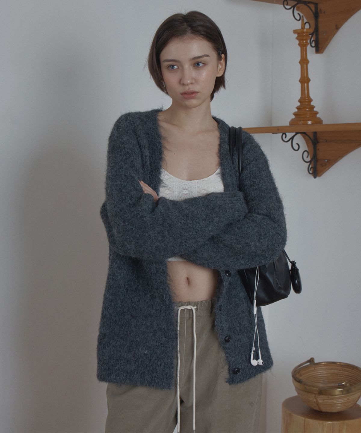 포에트서울(POETSEOUL) hairy over cardigan_charcoal