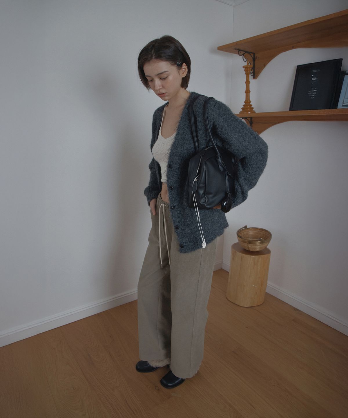 포에트서울(POETSEOUL) hairy over cardigan_charcoal