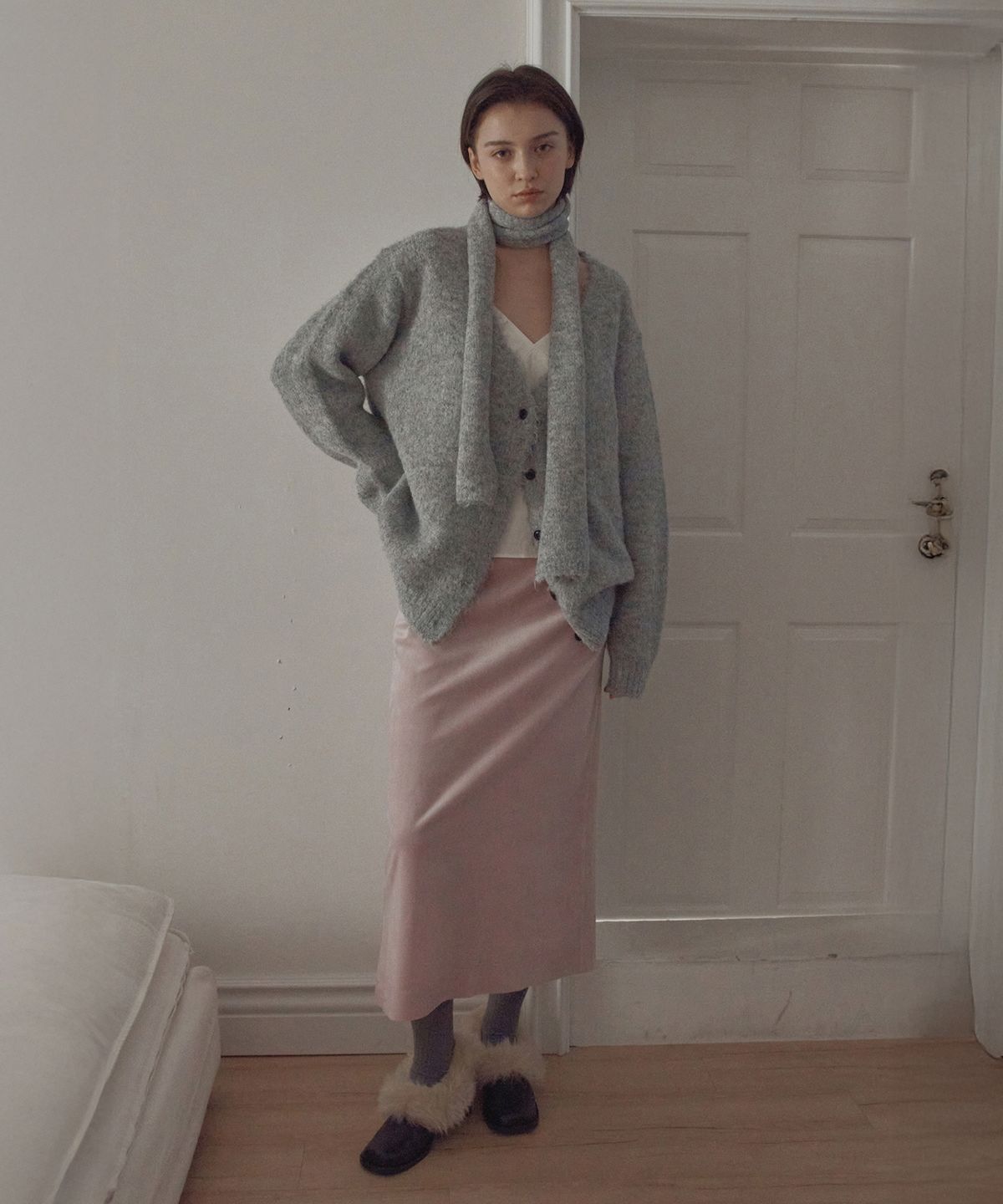 포에트서울(POETSEOUL) hairy over cardigan_light gray