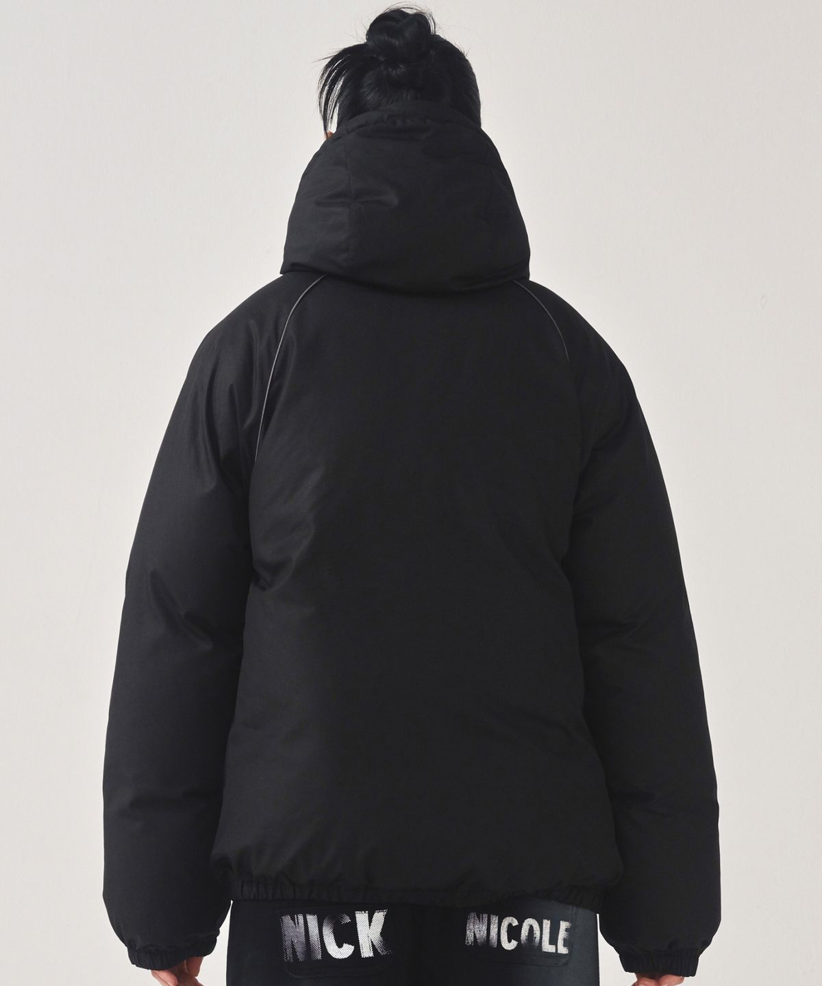 닉앤니콜(NICK&NICOLE) MINIMAL PIPING HOODED PADDING_BLACK