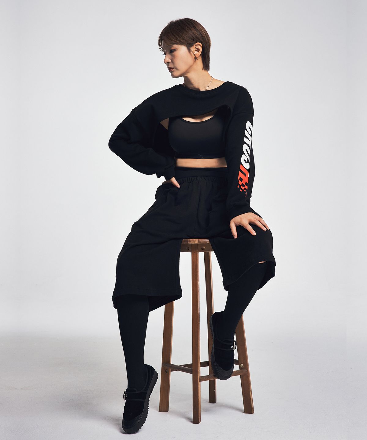 크러쉬 스타일(CRUSHST) 페이크 레깅스 와이드 버뮤다팬츠 블랙