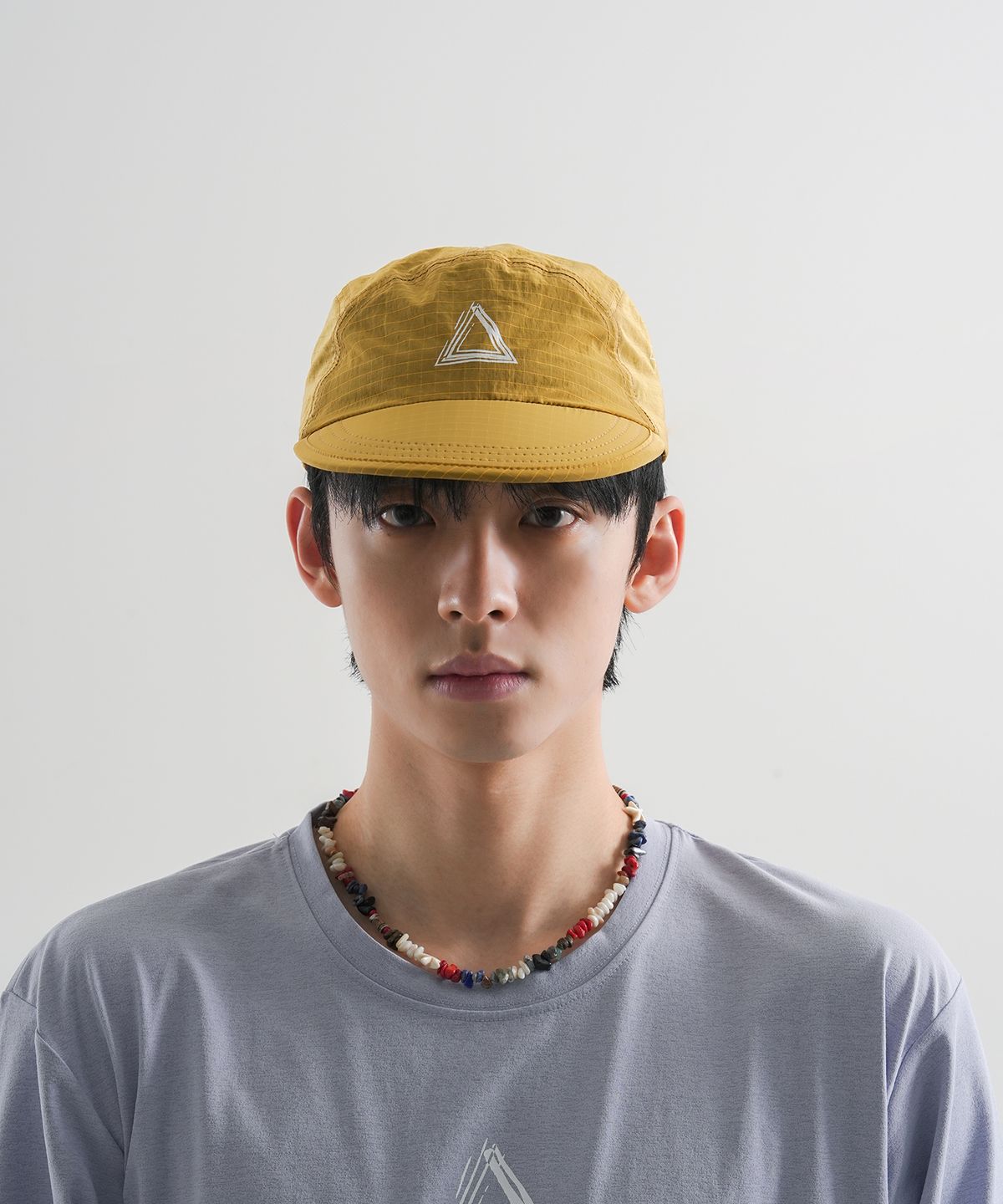 디아더생츄어리(THEATHERSANCTUARY) 나일론 립 체크 러닝 캡 (옐로우)