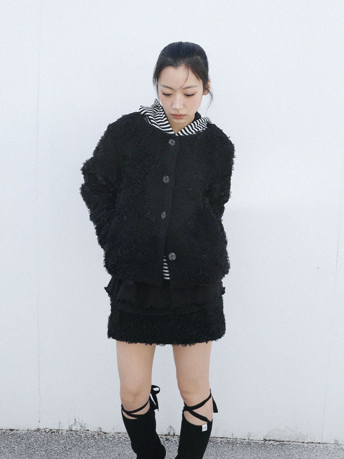 어글리쉐도우(UGLYSHADOW) 러플 퍼 미니 스커트(블랙)