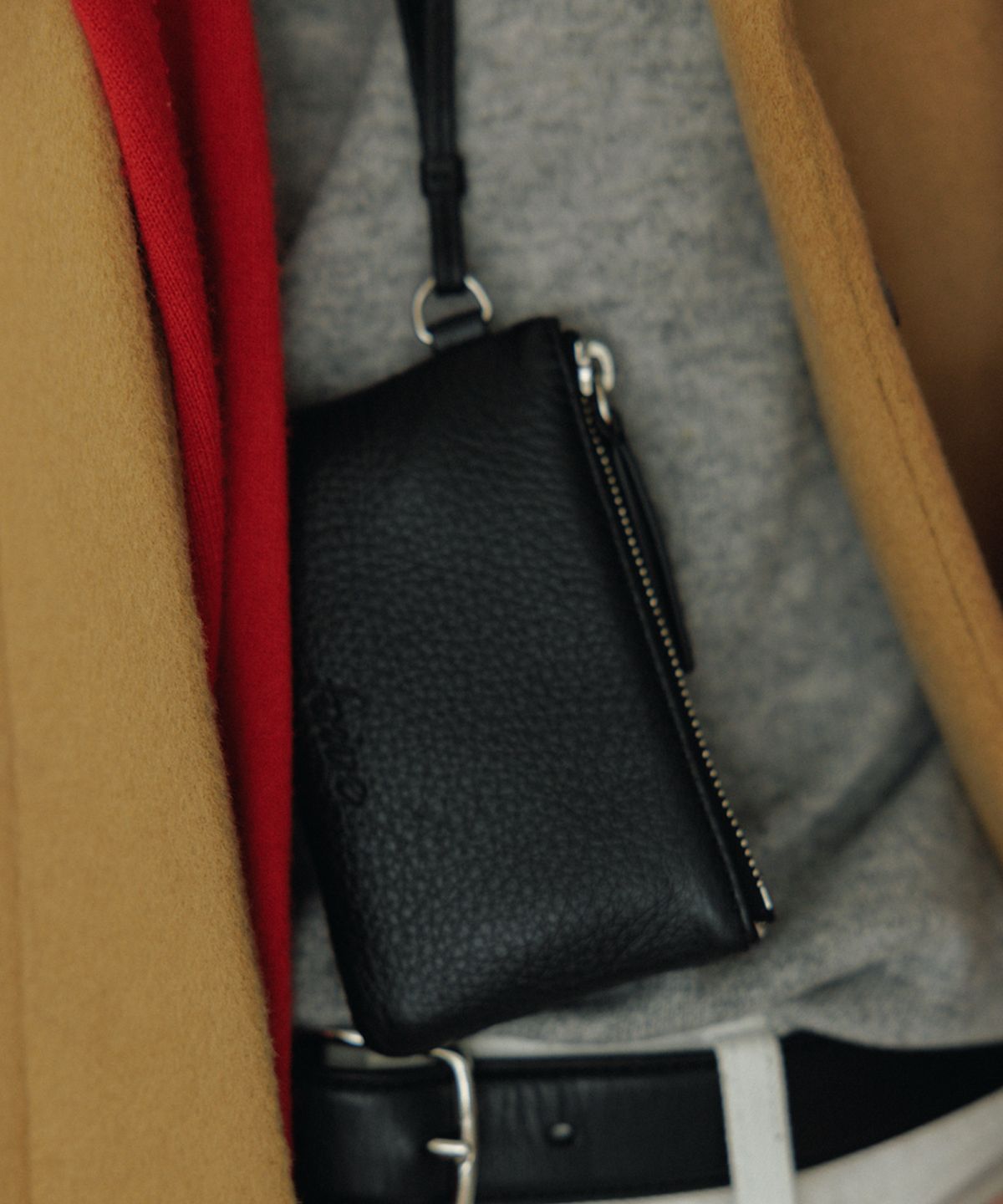 포이베(FOIVE) 페블 목걸이 지갑 PEBBLE Pocket Necklace Wallet Black