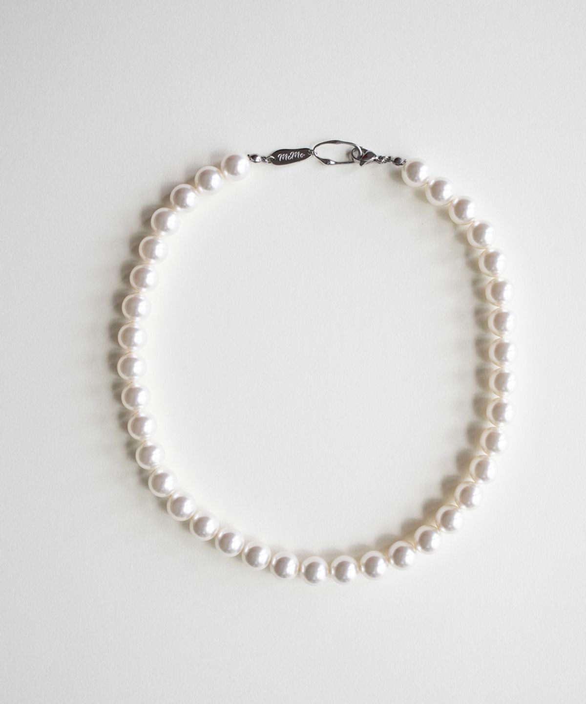 메리모티브(MERRYMOTIVE) White pearl bold necklace