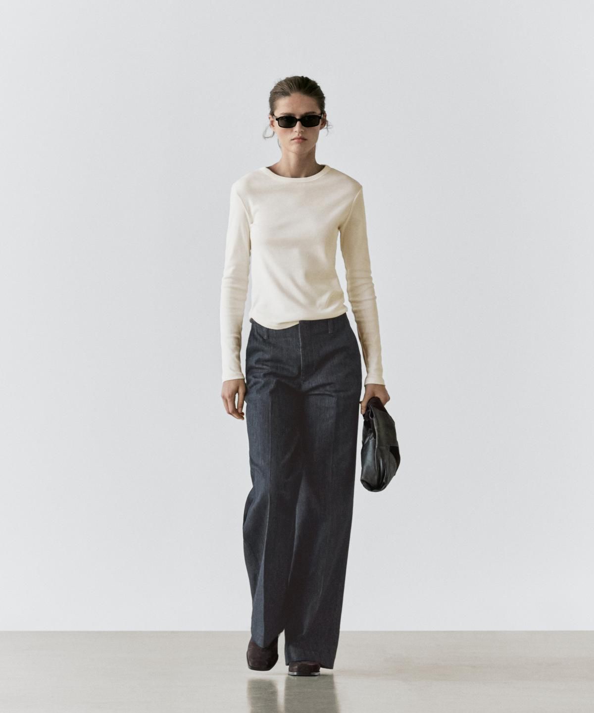 마시모두띠(MASSIMO DUTTI) 미드라이즈 와이드 레그 진
