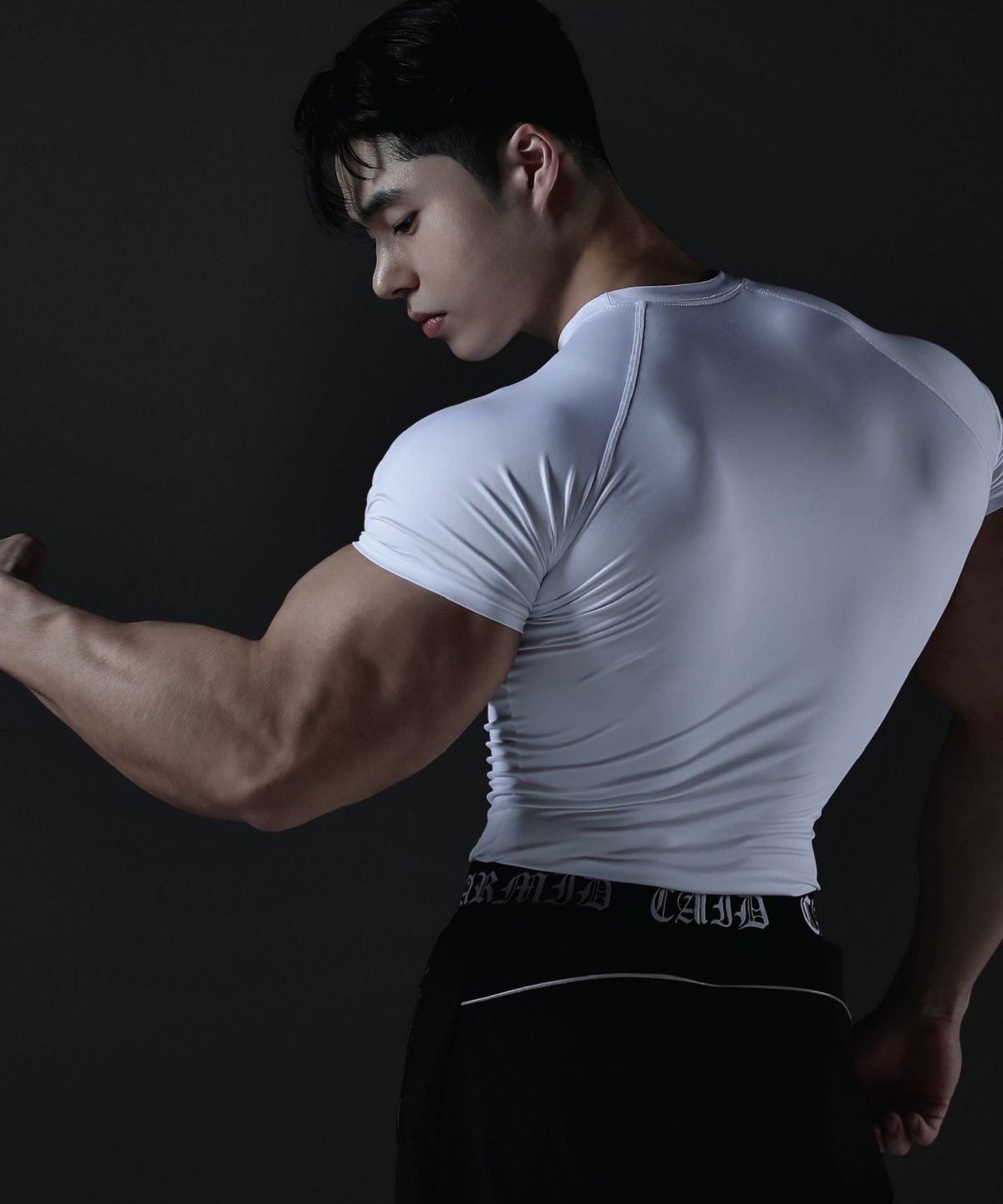 카미드(CARMID) 컴프레션 기능성 테크핏 반팔 [화이트]