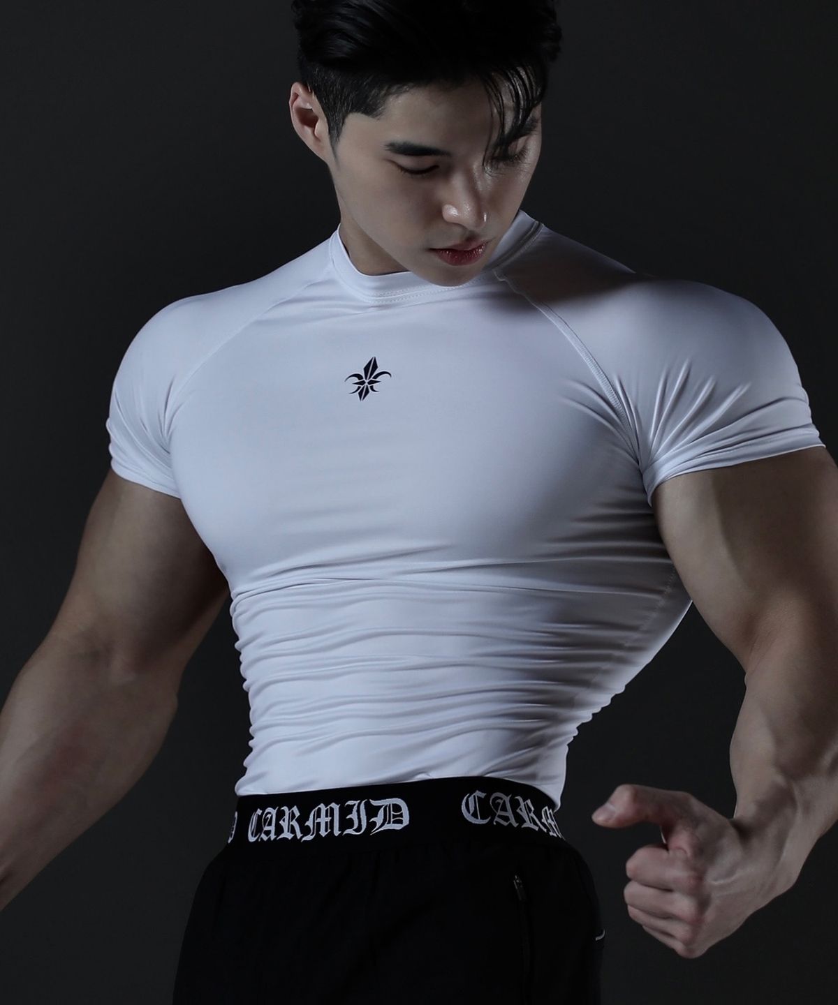 카미드(CARMID) 컴프레션 기능성 테크핏 반팔 [화이트]