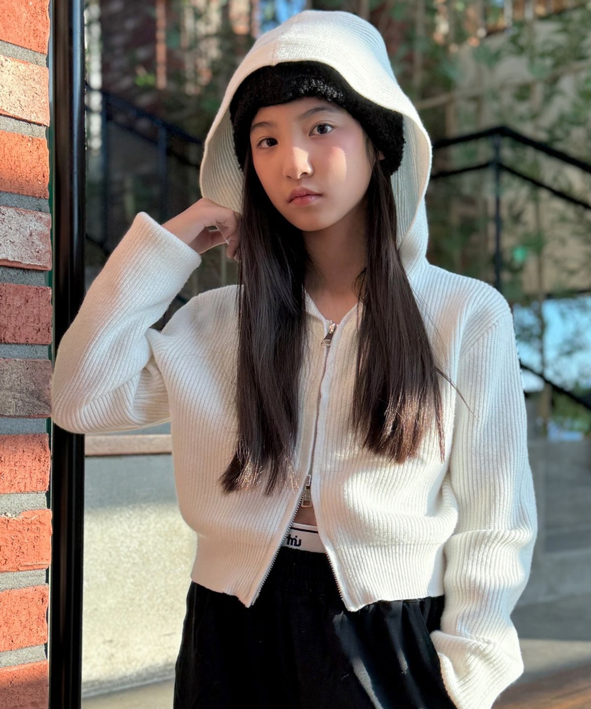티미유(TMIU) 크롭 후드 가디건