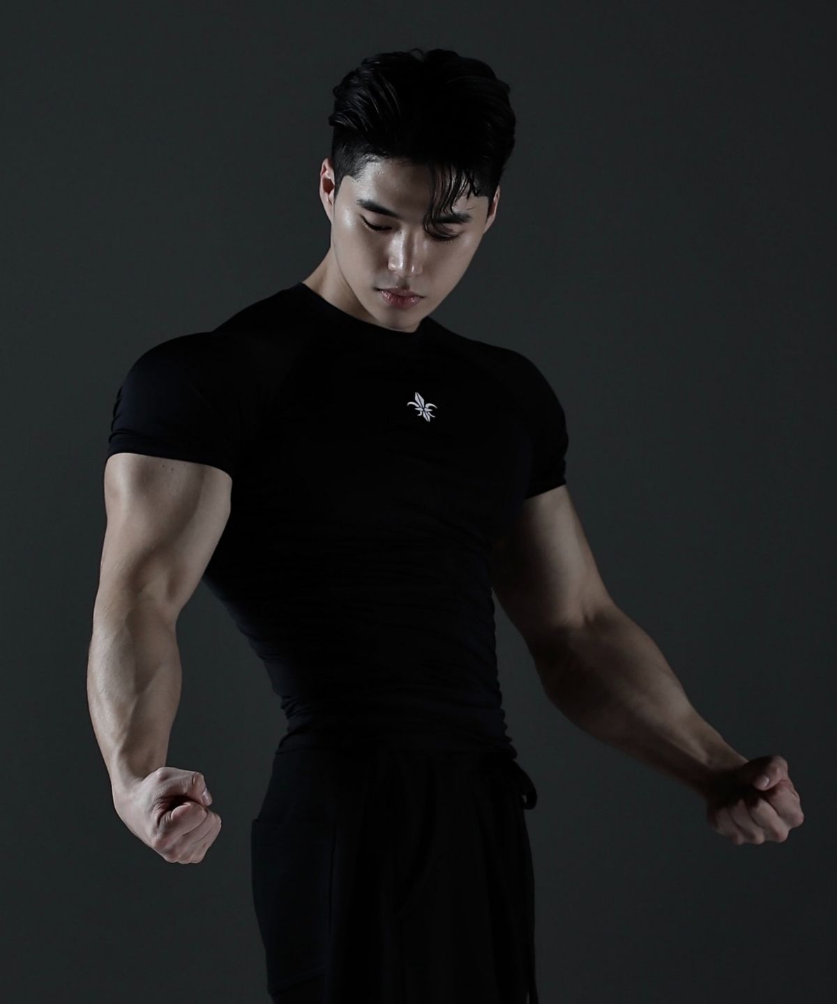 카미드(CARMID) 컴프레션 기능성 테크핏 반팔 [블랙]