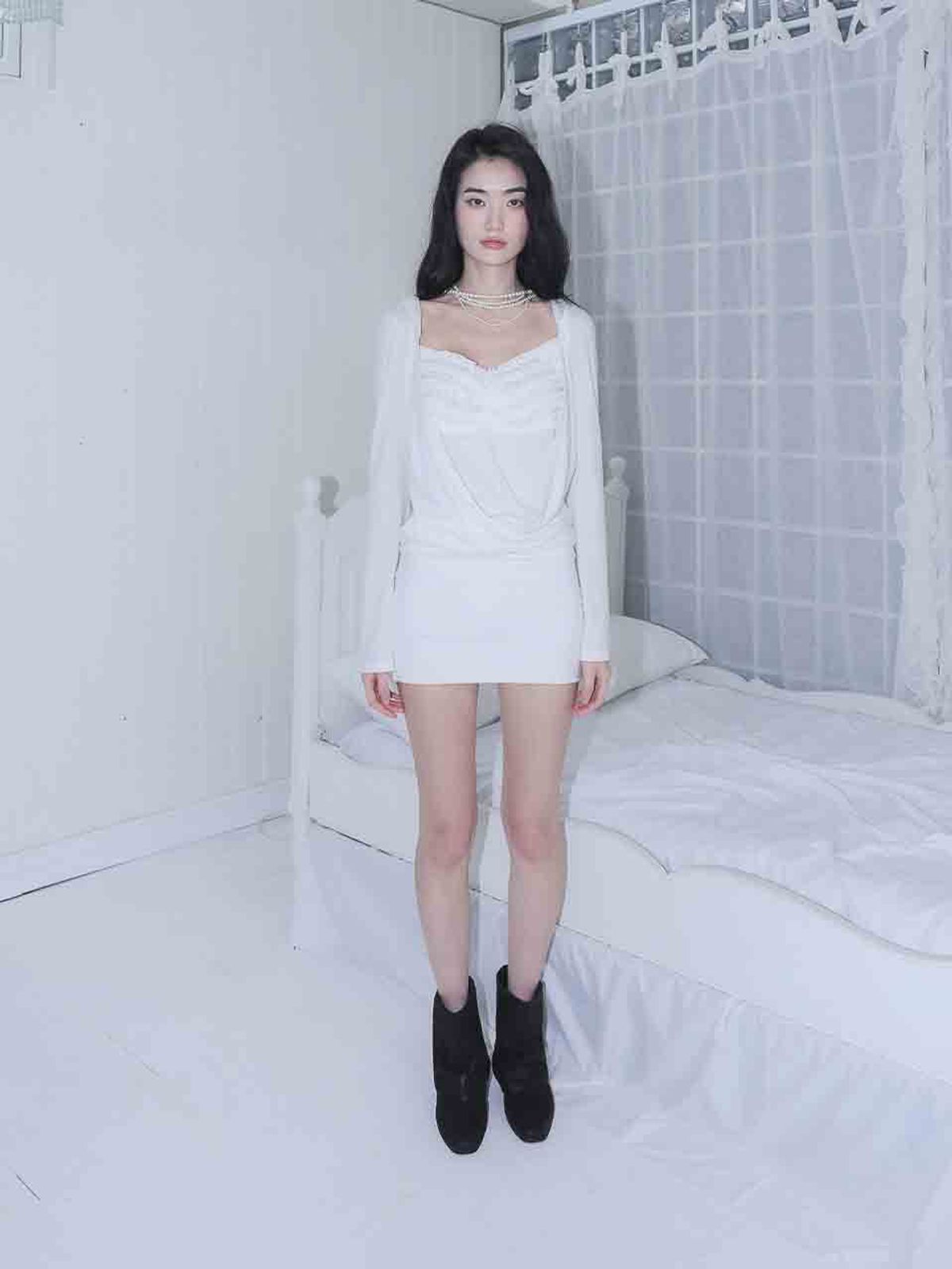 엘프엘프엘프 아카이브스(ELFELFELF ARCHIVES) 드래이프 후디 드레스 [아이보리]