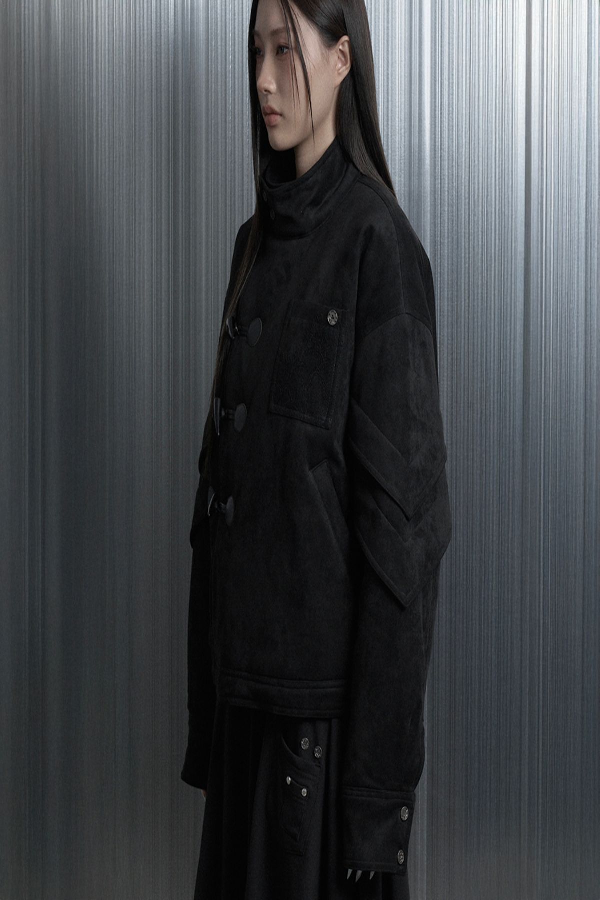 에트오소메(ETRE AU SOMMET) Suede Volume Over Bomber Jacket (Black)