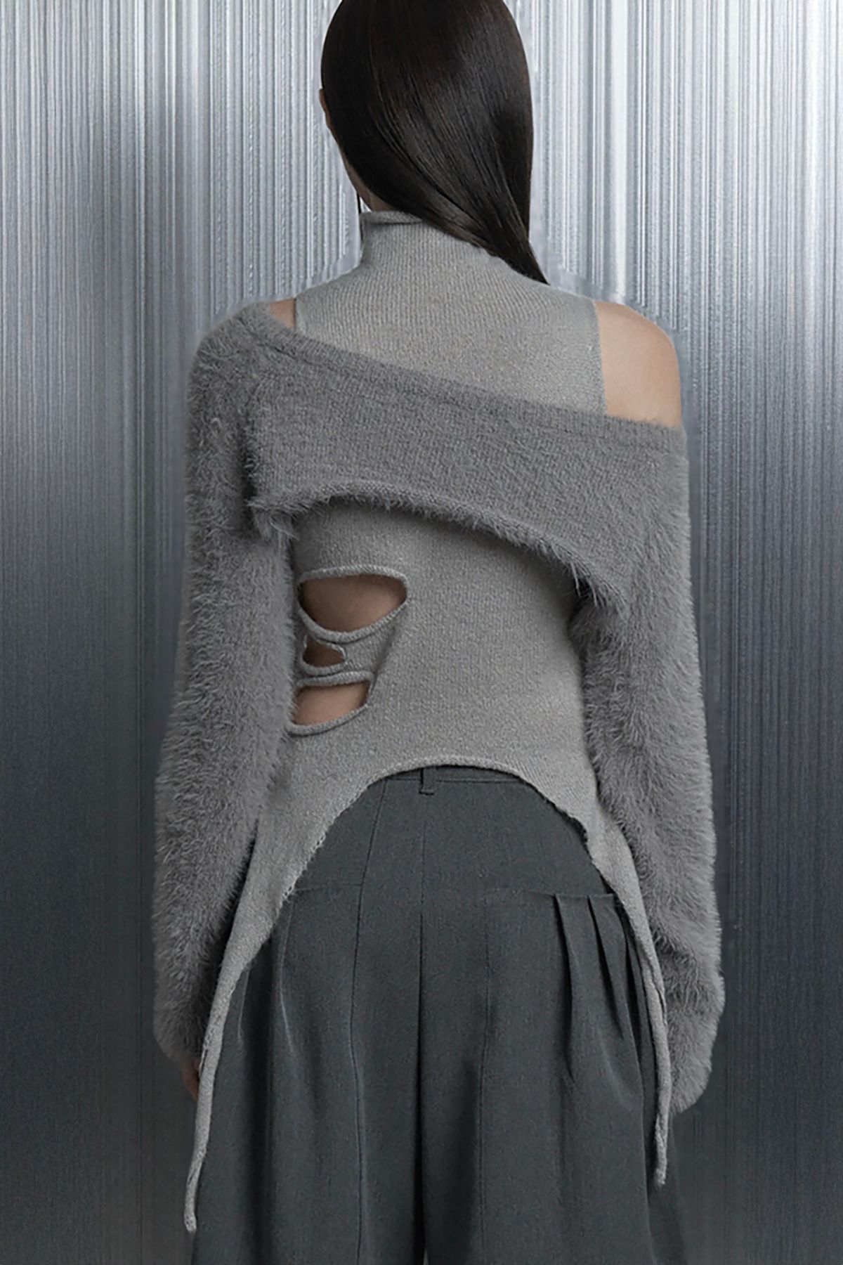 에트오소메(ETRE AU SOMMET) Cut-Out Halter Bolero Layered Knit Top Set (Gray)