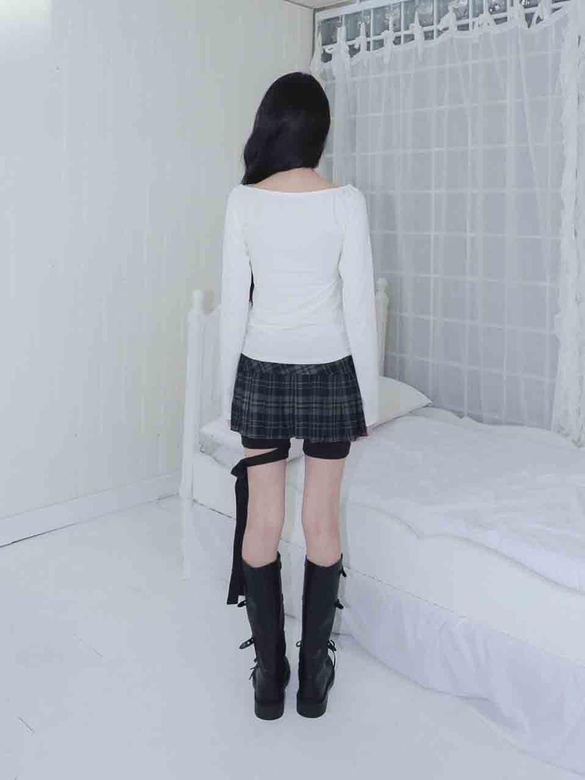 엘프엘프엘프 아카이브스(ELFELFELF ARCHIVES) 엑스 클럽 티셔츠 [아이보리]