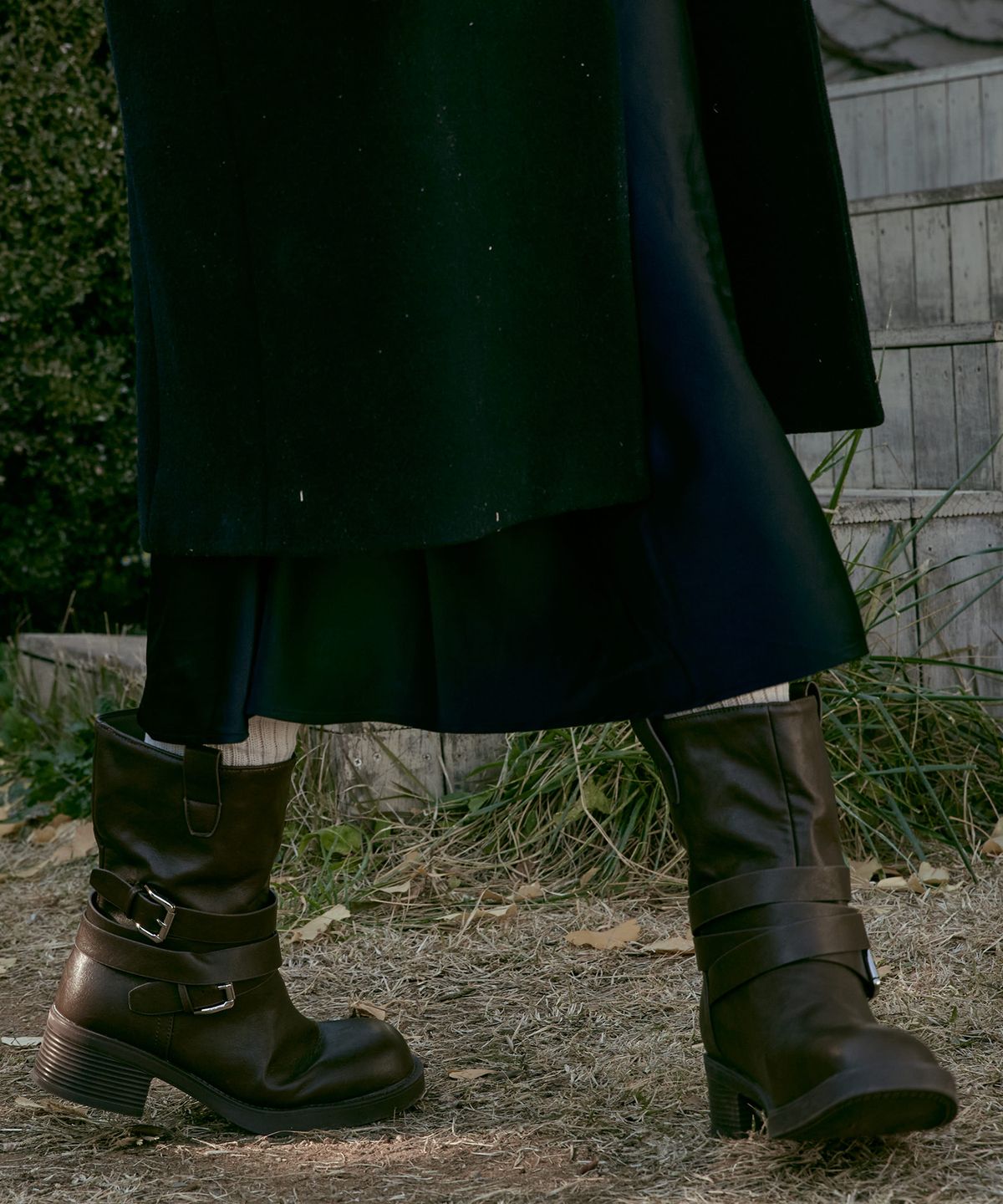스퍼(SPUR) Roux belted walker boots 벨티드 워커 부츠 6CM -VA9054 (2color)