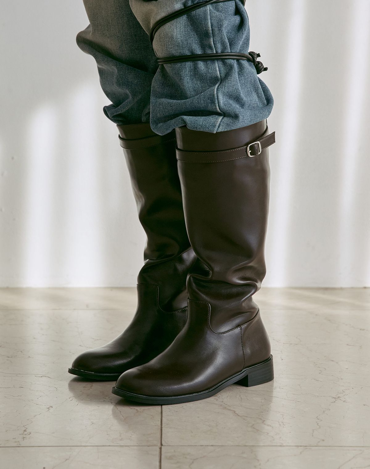 스퍼(SPUR) Cecil belted Minimal Long Boots 롱 부츠 4CM -VA9072 (2color)