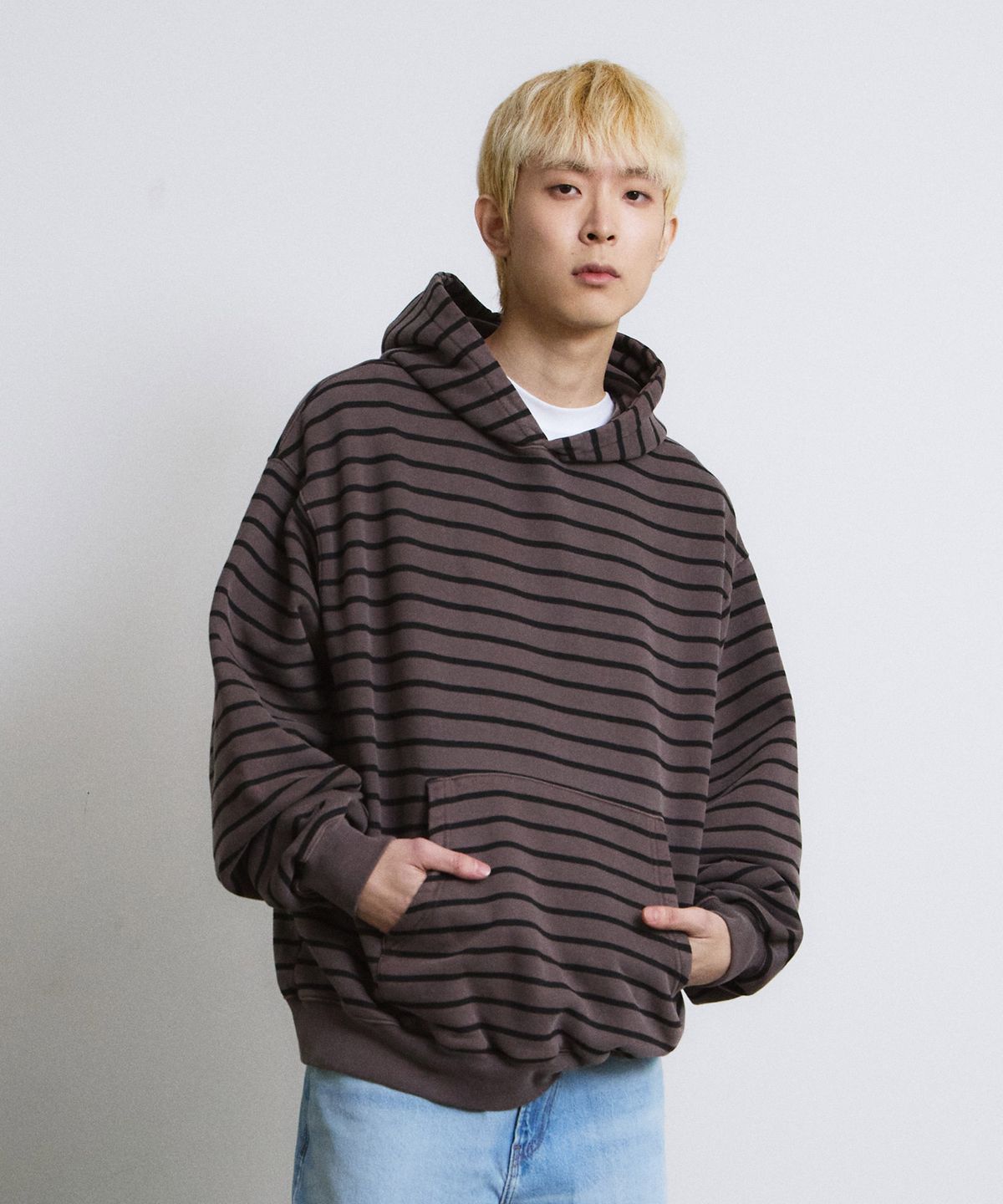 에이던엠(ADERNM) PIGMENT DAILY STRIPE HOODIE (MOCKA)