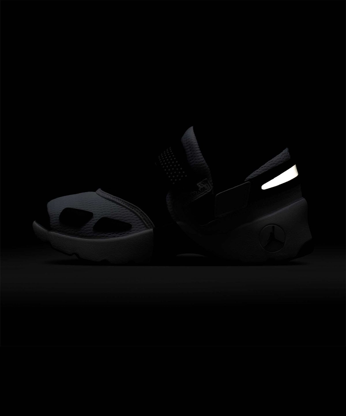 나이키(NIKE) 조던 트러너 LX W - 화이트:리플렉티브 실버:블랙 / HQ2164-100