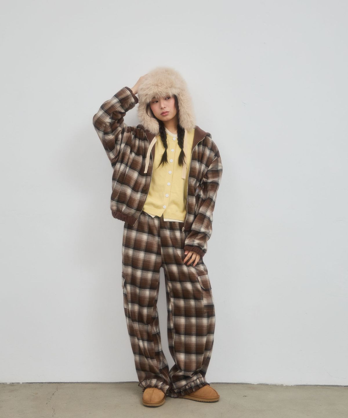 레터리(LETERIE) CHECK FRILL POCKET PANTS_BROWN