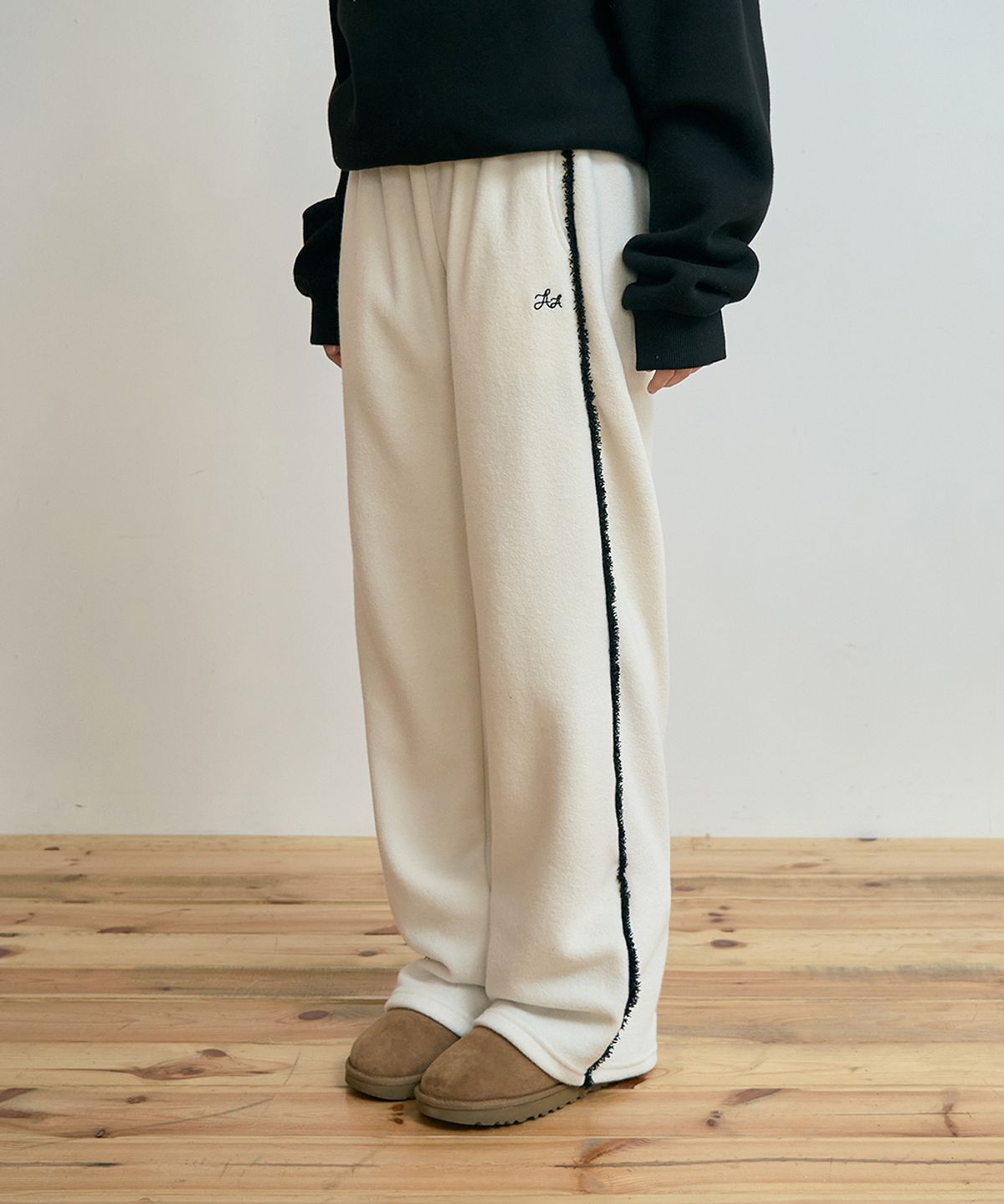 어패럴아카이브(APPAREL ARCHIVE) Snug terry line pants - Ivory