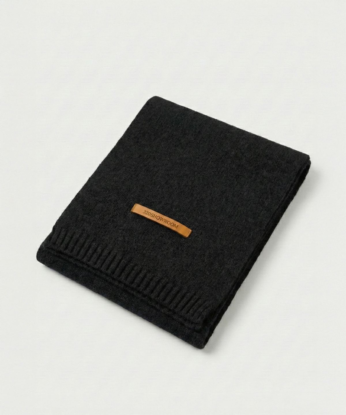 320쇼룸(320SHOWROOM) Contemporary Australian Wool 100 Muffler Black