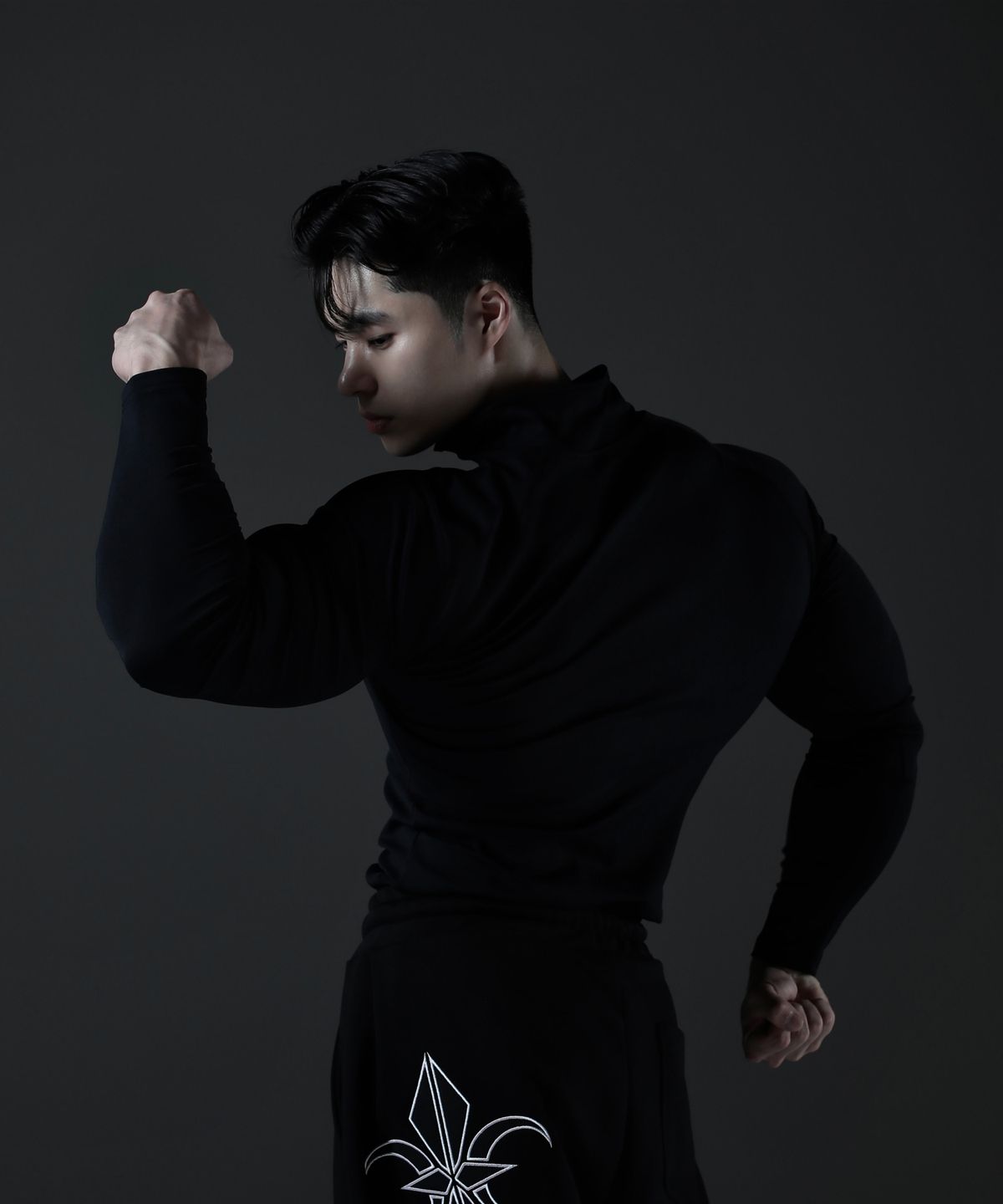 카미드(CARMID) 컴프레션 하프집업 테크핏 긴팔