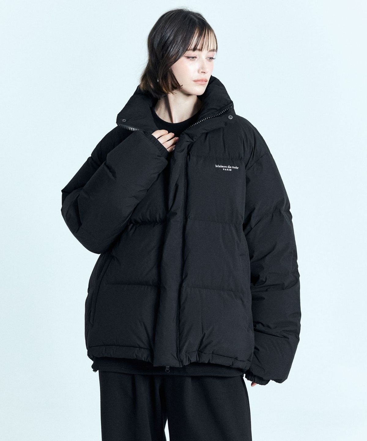 메종 드 누아(MAISON DE NOIR) EMBLÈME QUILTED DUCK DOWN JUMPER