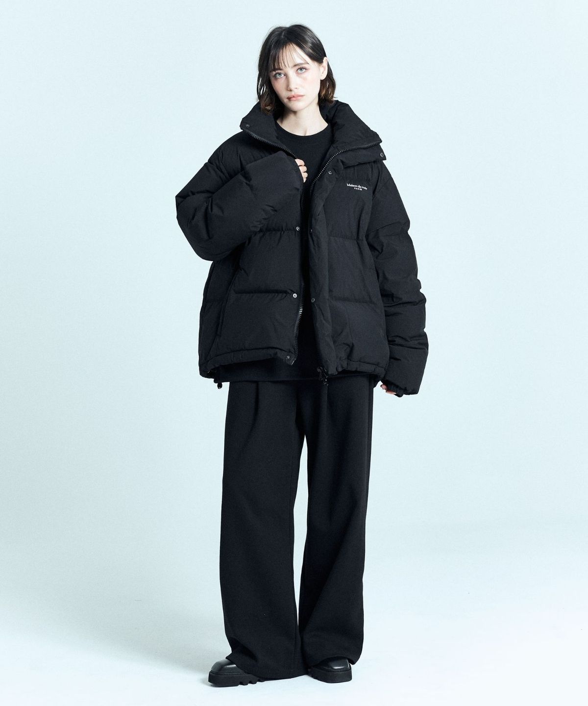 메종 드 누아(MAISON DE NOIR) EMBLÈME QUILTED DUCK DOWN JUMPER